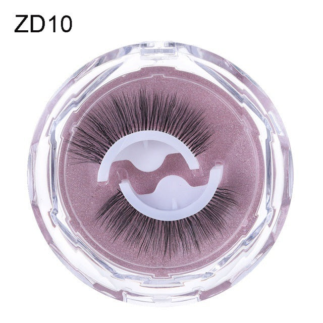 Captivating Floral Eyelashes with Natural Curl