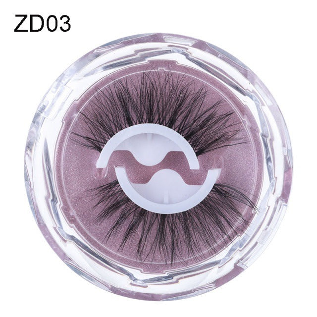 Captivating Floral Eyelashes with Natural Curl