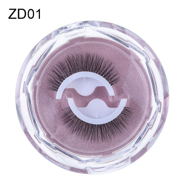 Captivating Floral Eyelashes with Natural Curl